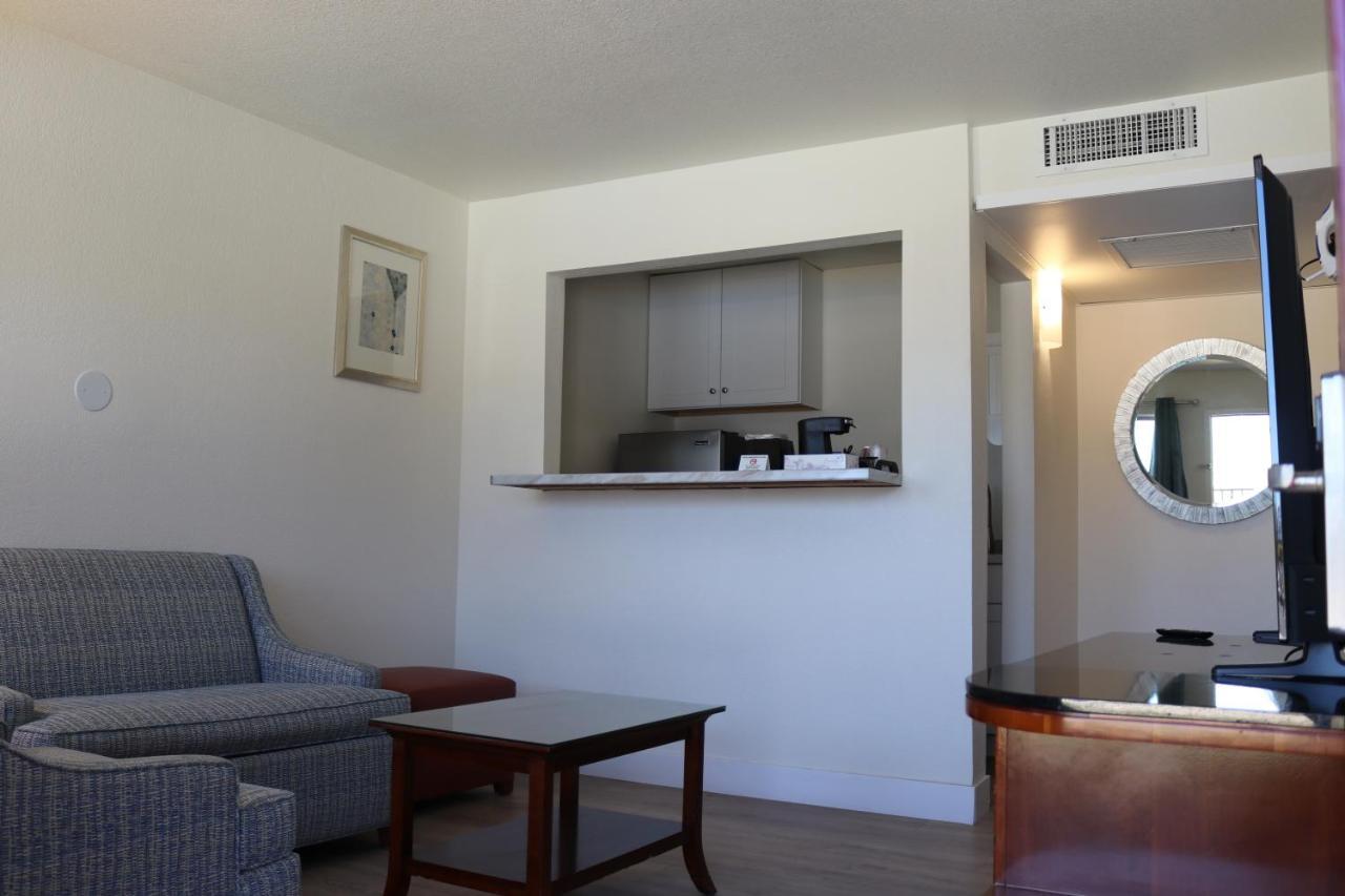Hotel Extended And Willcox